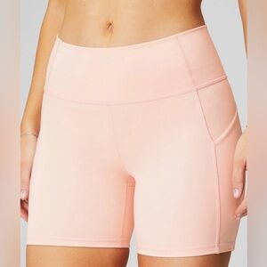 🆕 Fabletics Oasis PureLuxe High-Waisted 6” Short